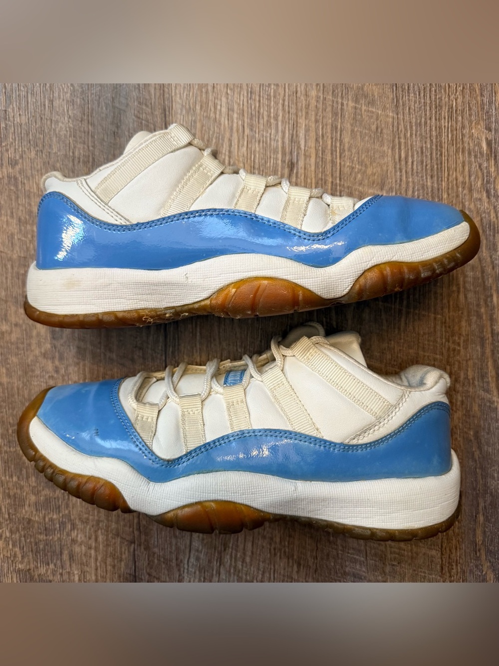 Nike Air Jordan 11 XI Retro Low GS UNC 2001 White Blue Size 5.5y 5.5 Sneakers